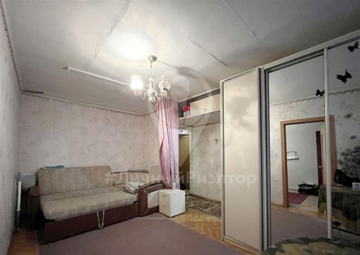 2-к квартира, 1/3 эт., 42м²