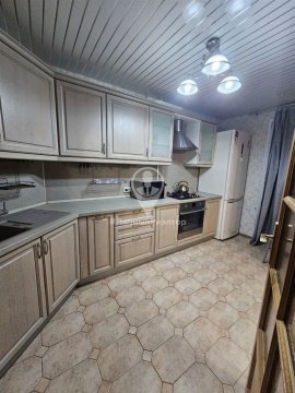 3-к квартира, 6/9 эт., 60м²