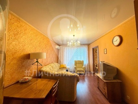 3-к квартира, 5/5 эт., 75м²