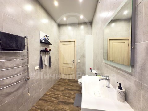 2-к квартира, 11/18 эт., 88м²